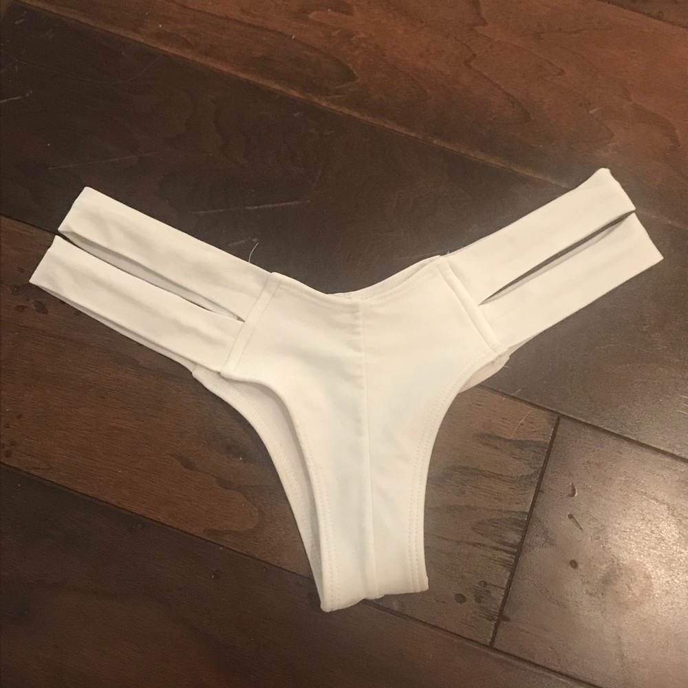 Montce Bottoms